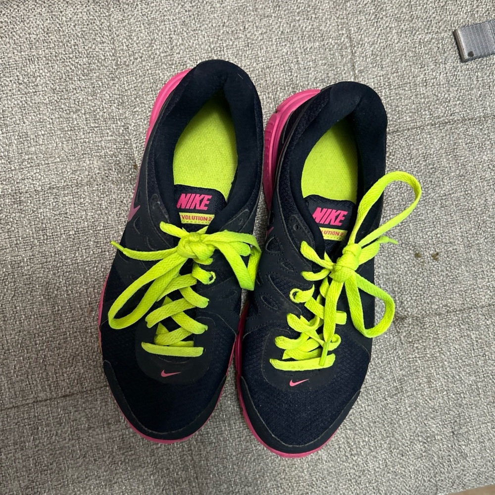 Women’s running shoes